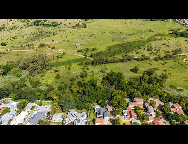9,575M² VACANT LAND FOR SALE IN LONEHILL